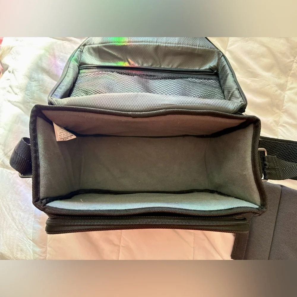Nikon Black Messenger Camera Bag DSLR